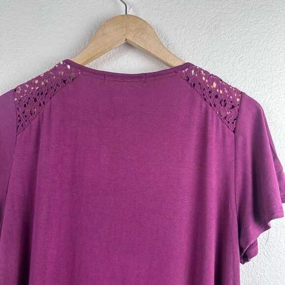 Rewind Women's L Short Sleeve Rounded Hem Tee Lace Inset Cranberry Purple‎ New - Picture 4 of 11